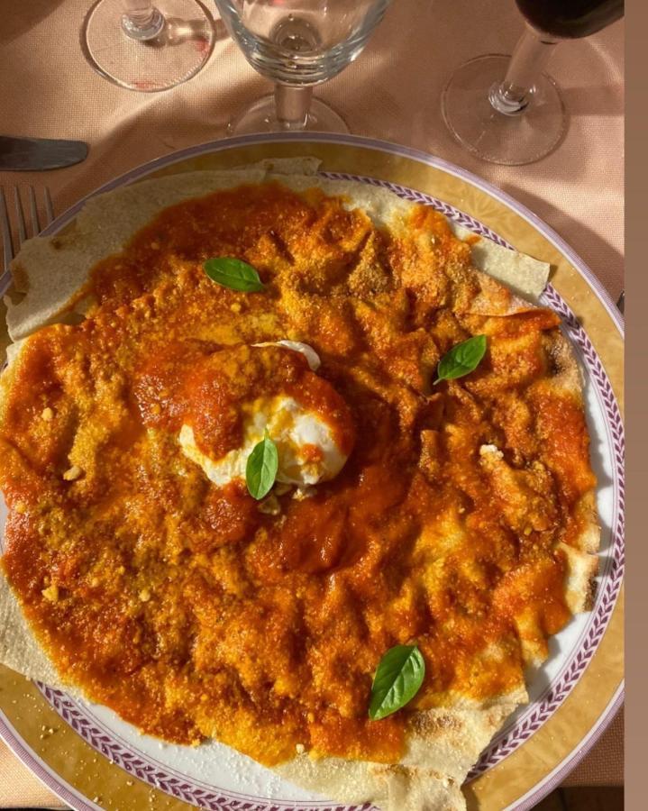 Locanda Tipica Sa Corte Олиена Екстериор снимка